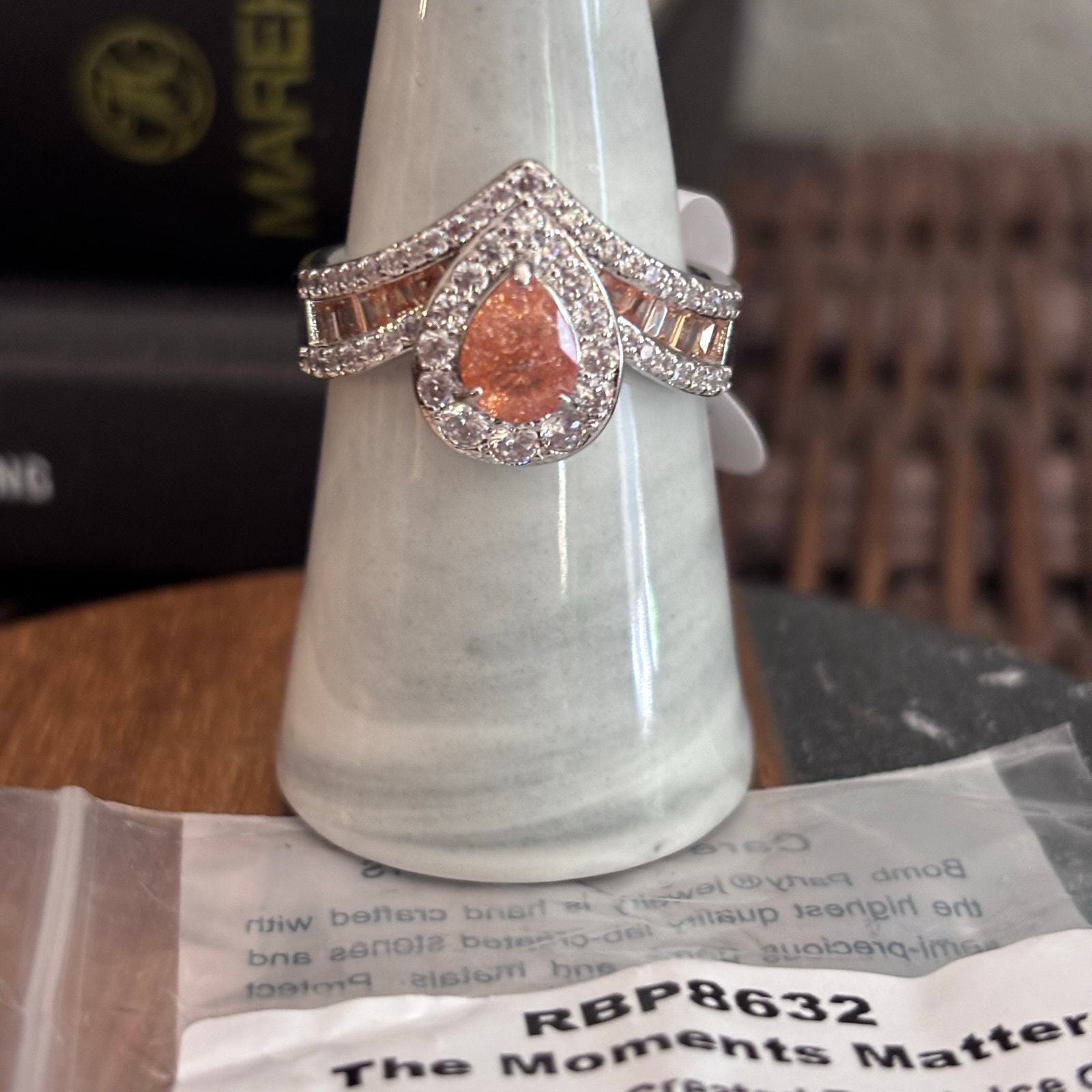Bomb Party Moments Matter Ring Rbp8632 Size 11 Peach Ice Crystal Cz Rhodium 20$